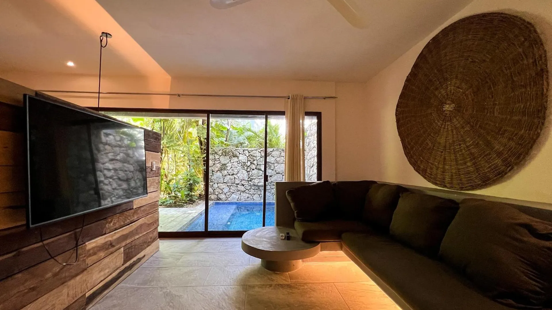 Kuun Taak Tulum Hotel